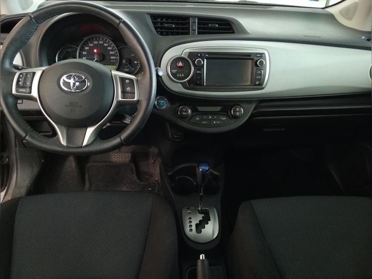 Toyota Yaris  foto 3